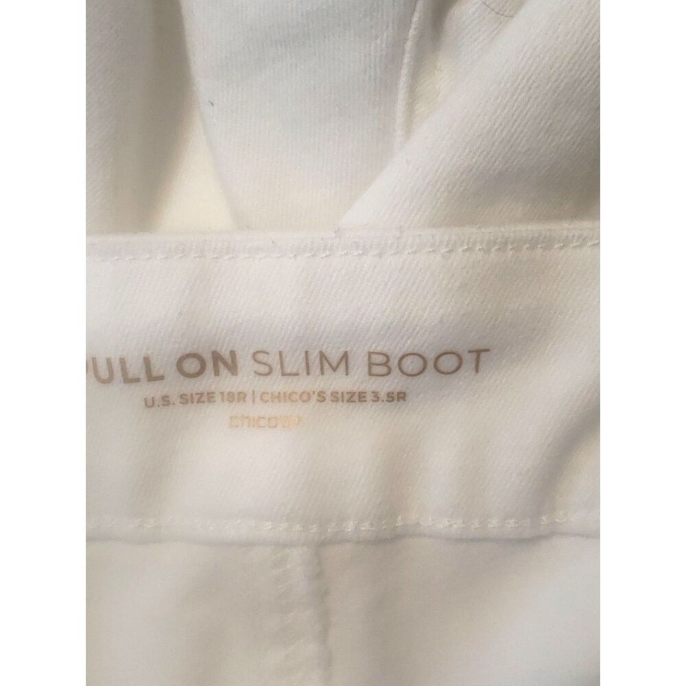 Chico’s White Pull-On Slim Boot 5 Pocket Pants Size 18R - Picture 7 of 7